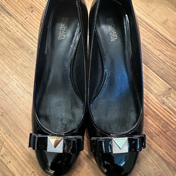 Michael Kors Black Patent Leather Flats - Picture 1 of 5